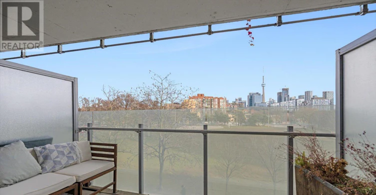 302-25 Stafford Street, Toronto, ON, M5V 0G3 - 16