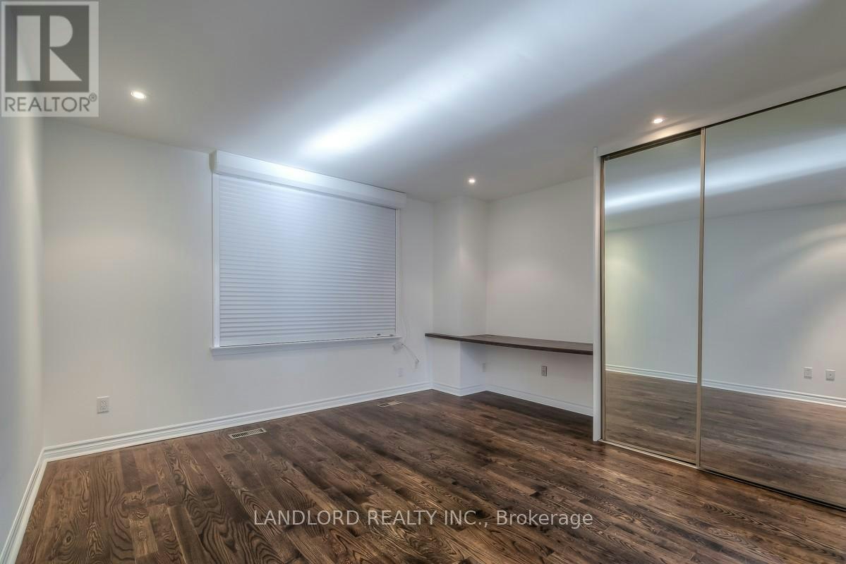 113 Earl Place, Toronto, ON, M4Y 1M4 - 19
