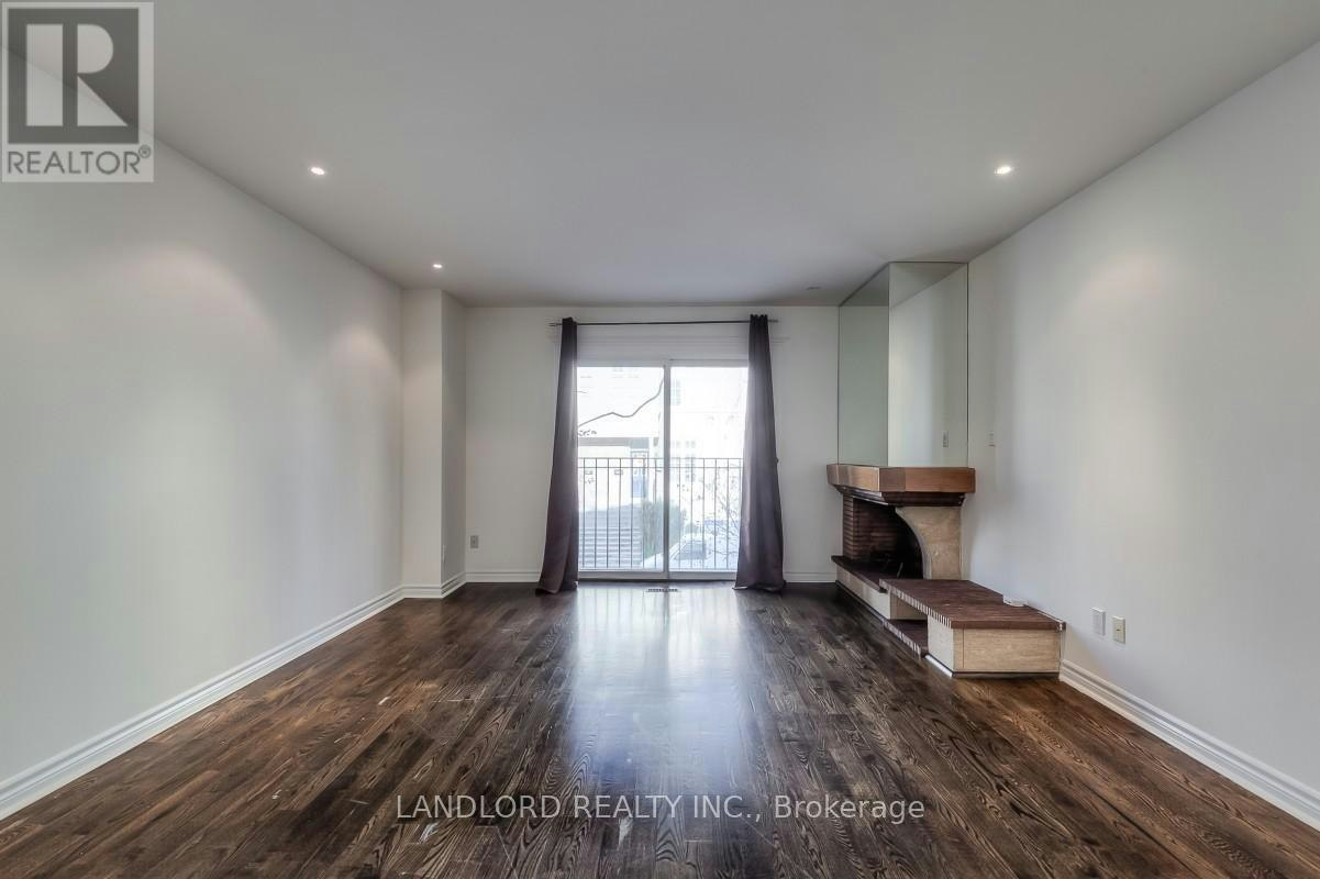 113 Earl Place, Toronto, ON, M4Y 1M4 - 7
