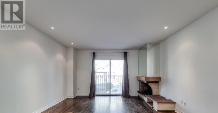 113 Earl Place, Toronto, ON, M4Y 1M4 - 7