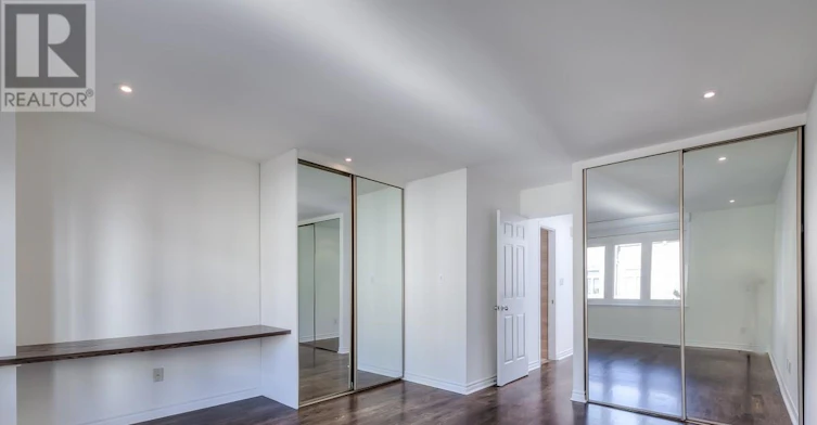 113 Earl Place, Toronto, ON, M4Y 1M4 - 17