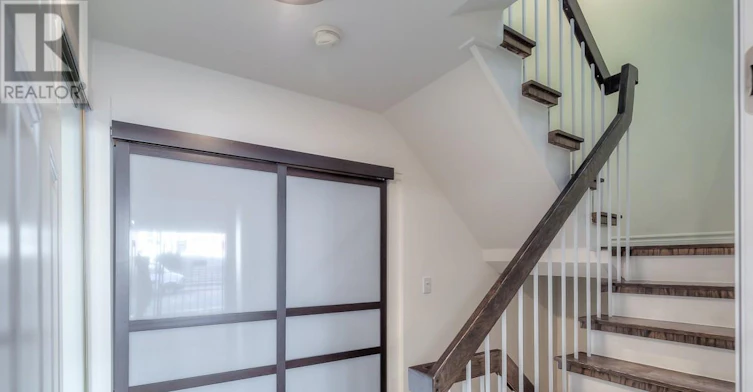 113 Earl Place, Toronto, ON, M4Y 1M4 - 24