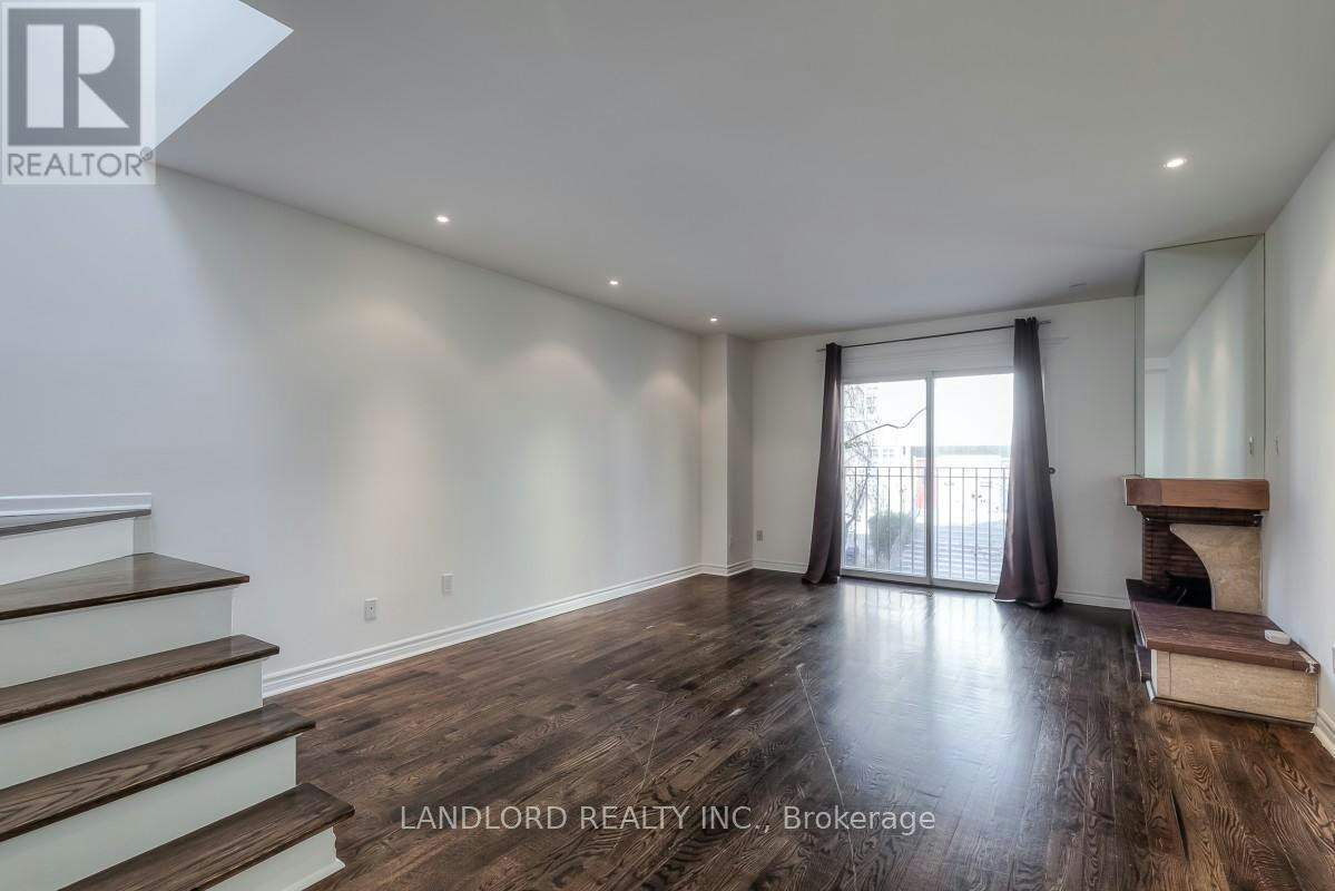 113 Earl Place, Toronto, ON, M4Y 1M4 - 6