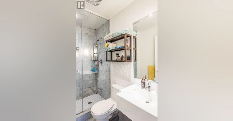 2911-8 The Esplanade, Toronto, ON, M5E 0A6 - 11