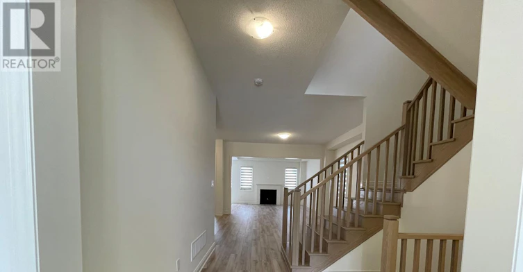 2206 Cayenne Street, Oshawa, ON, L1L 0W7 - 9