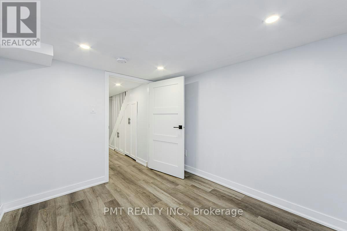 MAIN-863 Pape Avenue, Toronto, ON, M4K 3T7 - 18