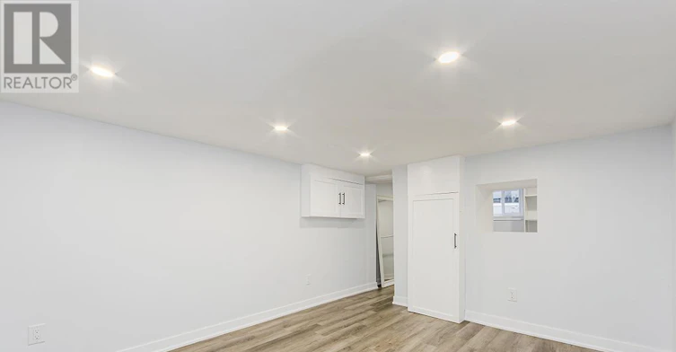 MAIN-863 Pape Avenue, Toronto, ON, M4K 3T7 - 14