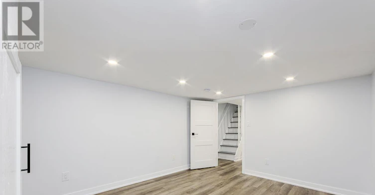 MAIN-863 Pape Avenue, Toronto, ON, M4K 3T7 - 13