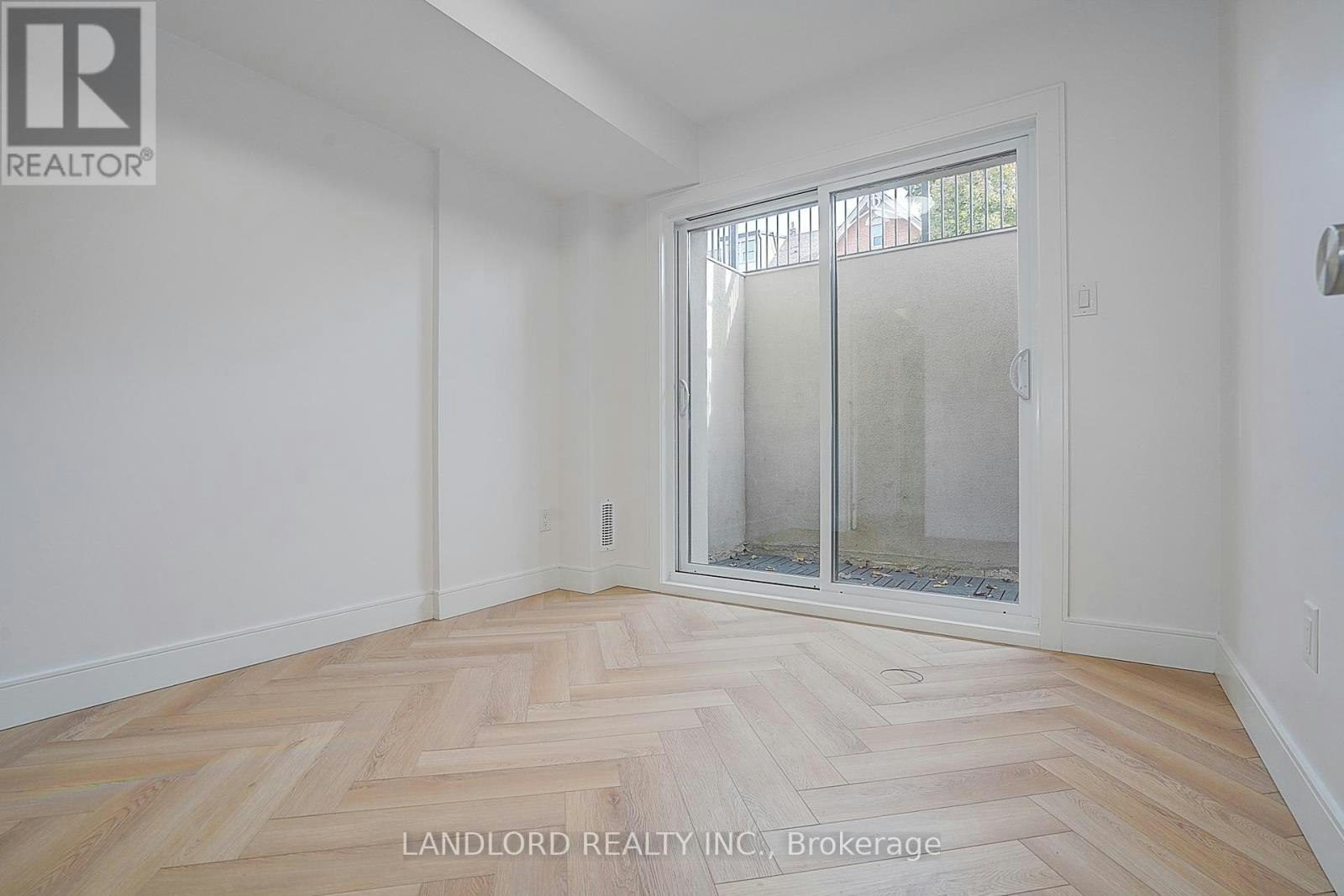 1-1344 Pape Avenue, Toronto, ON, M4K 3X2 - 25