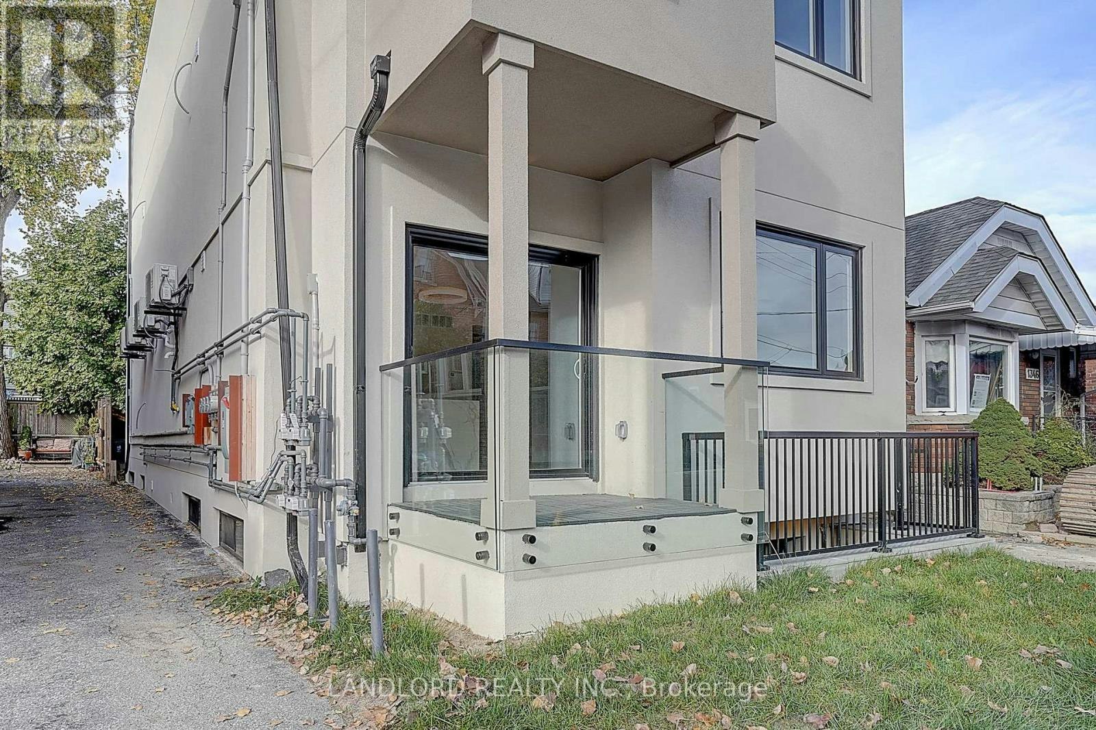 1-1344 Pape Avenue, Toronto, ON, M4K 3X2 - 3