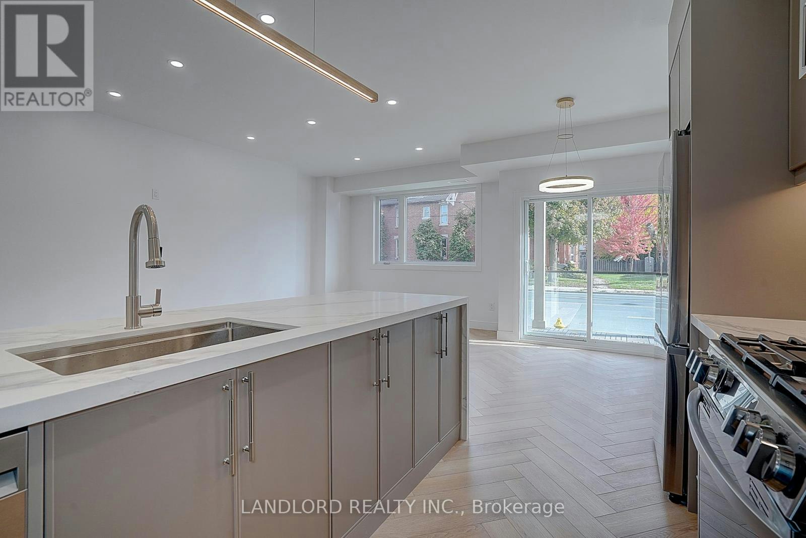 1-1344 Pape Avenue, Toronto, ON, M4K 3X2 - 18