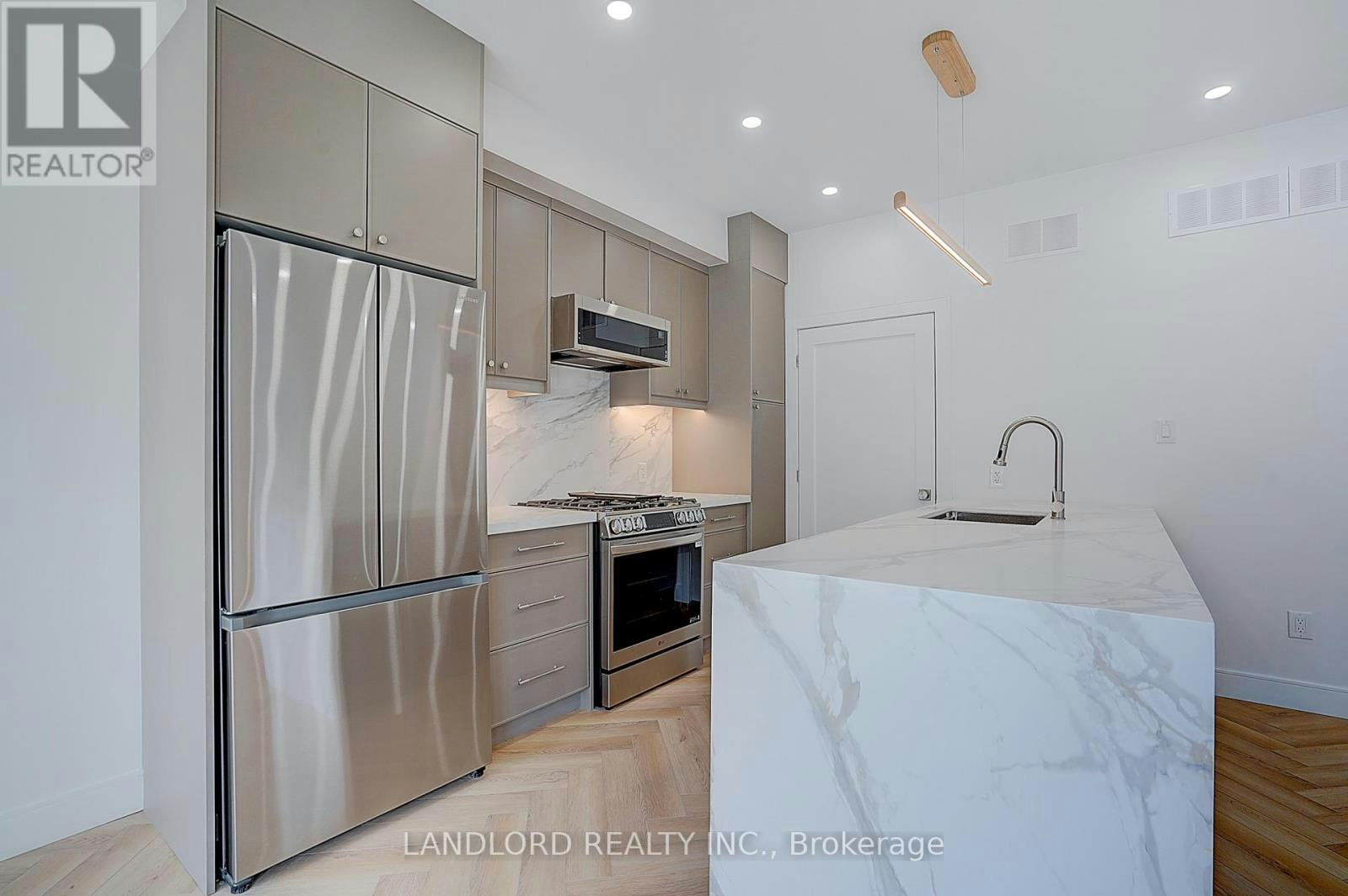 1-1344 Pape Avenue, Toronto, ON, M4K 3X2 - 14