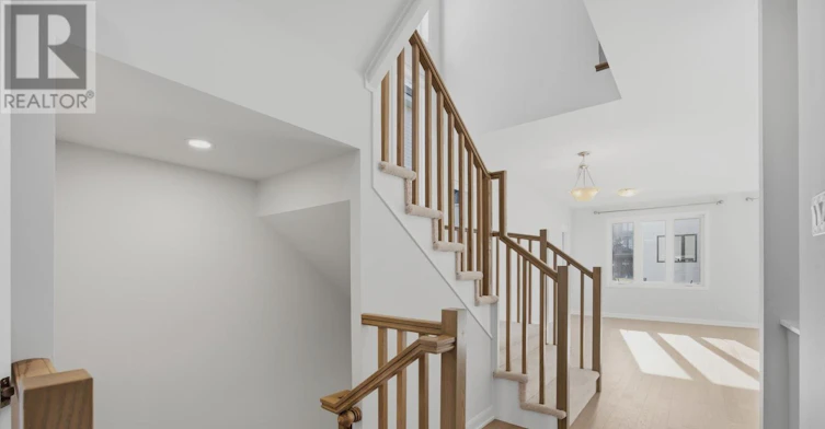 949 Locomotion Lane, Ottawa, ON, K2V 0V4 - 5