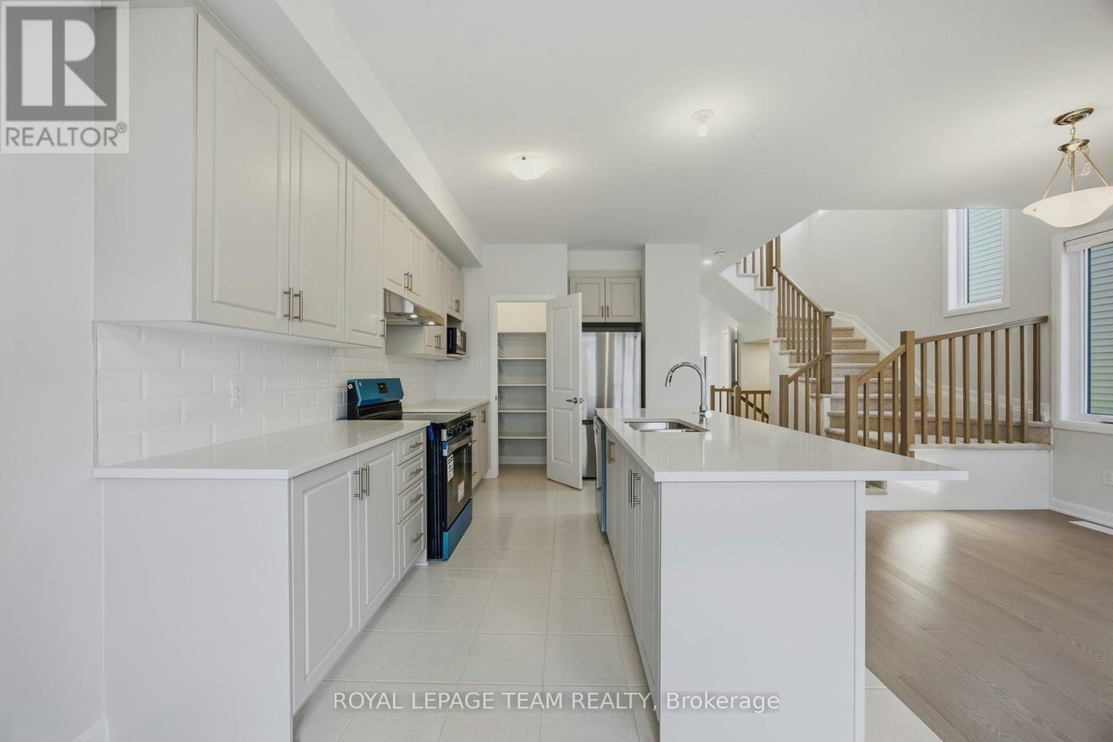 949 Locomotion Lane, Ottawa, ON, K2V 0V4 - 10