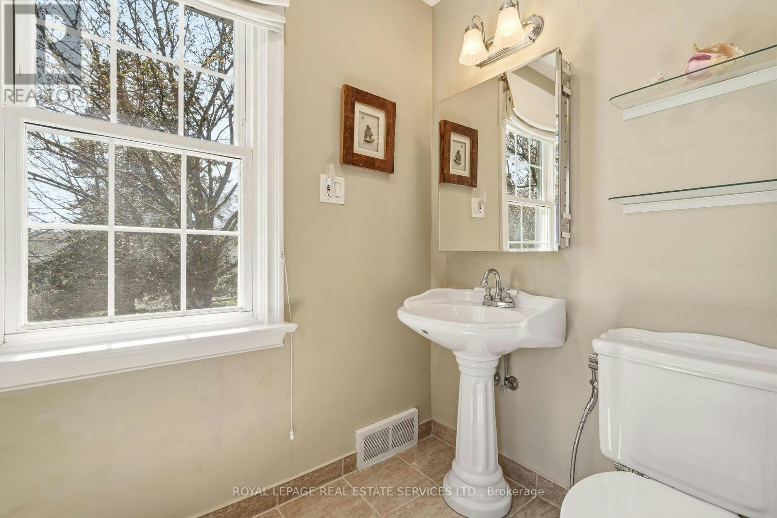 145 Suffolk Avenue, Oakville, ON, L6K 2L5 - 24