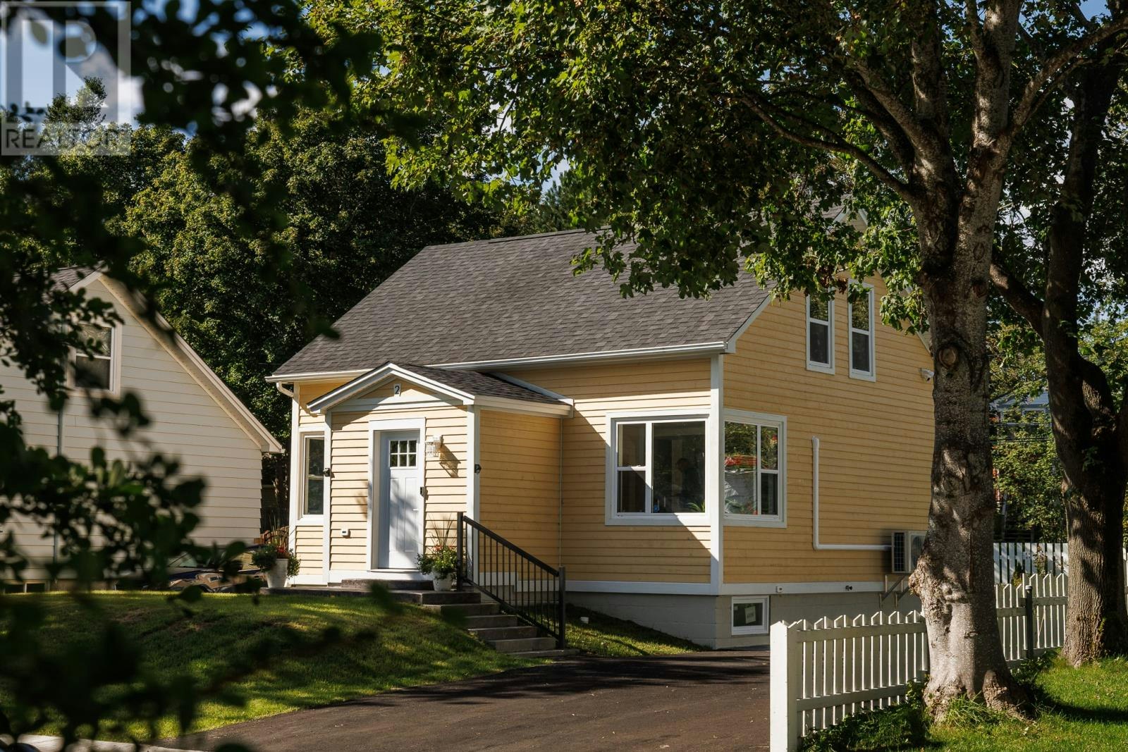 2 Milbanke Street, St Johns, NL, A1B 1P3