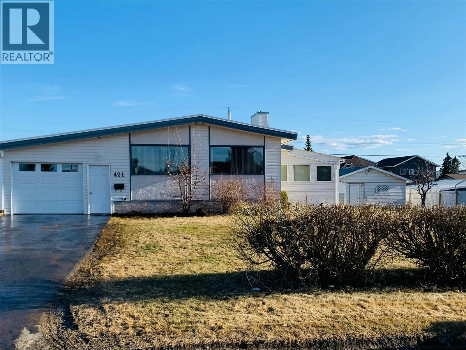 421 96 Avenue, Dawson Creek, BC, V1G 1K5