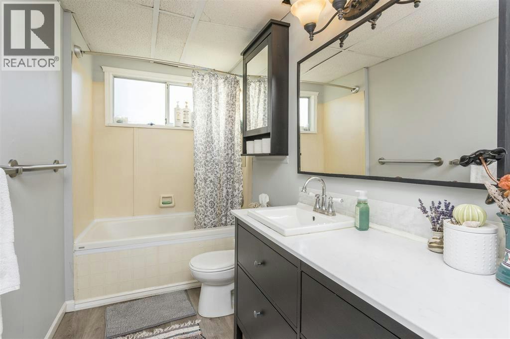 9890 Lyndhurst Street, Burnaby, BC, V3J 1G1 - 13