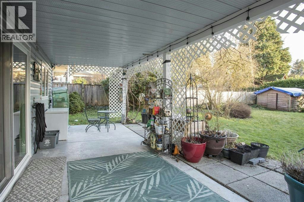 9890 Lyndhurst Street, Burnaby, BC, V3J 1G1 - 14