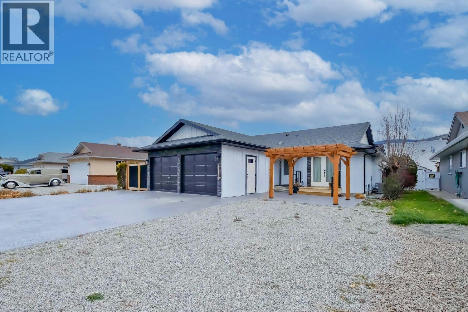 2830 Paris Street, Penticton, BC, V2A 8G2