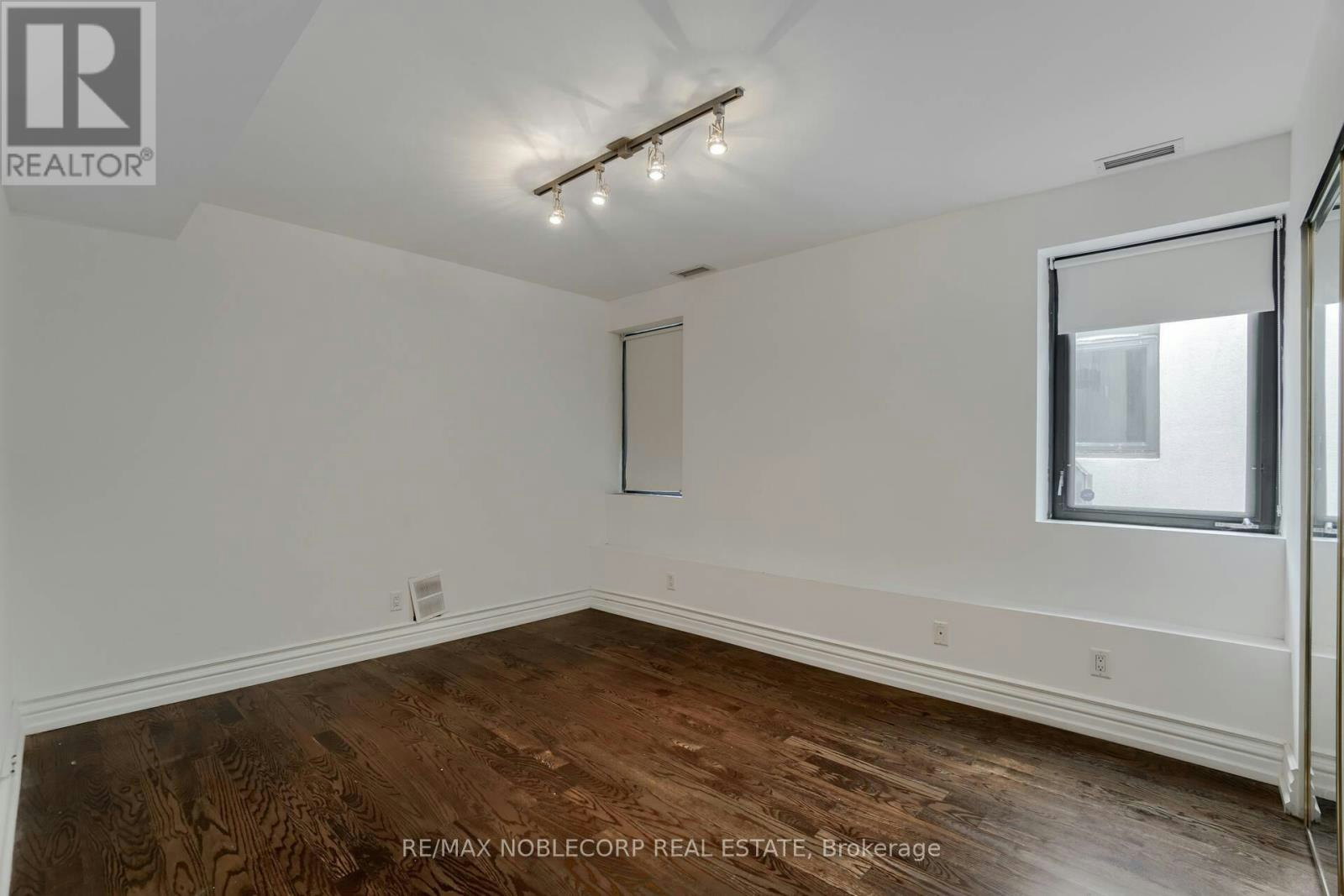 UPPER A-623 Mount Pleasant Road, Toronto, ON, M4S 2M9 - 13