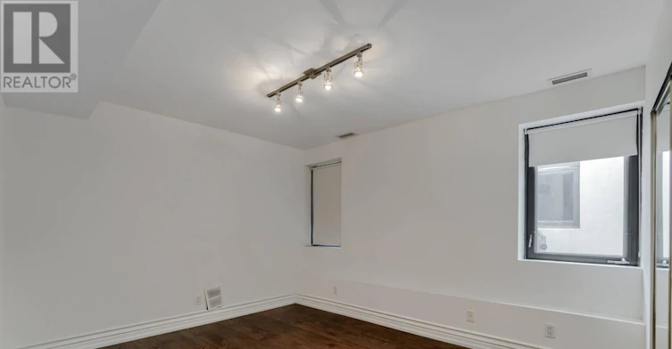 UPPER A-623 Mount Pleasant Road, Toronto, ON, M4S 2M9 - 13