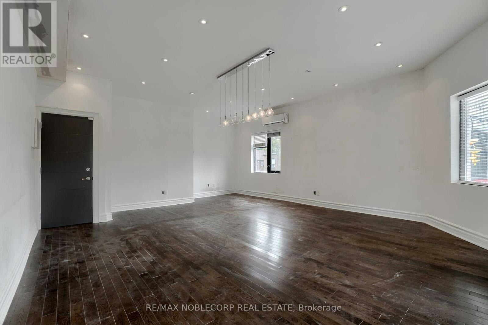 UPPER A-623 Mount Pleasant Road, Toronto, ON, M4S 2M9 - 5