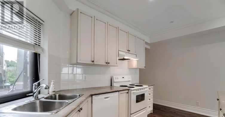 UPPER A-623 Mount Pleasant Road, Toronto, ON, M4S 2M9 - 11