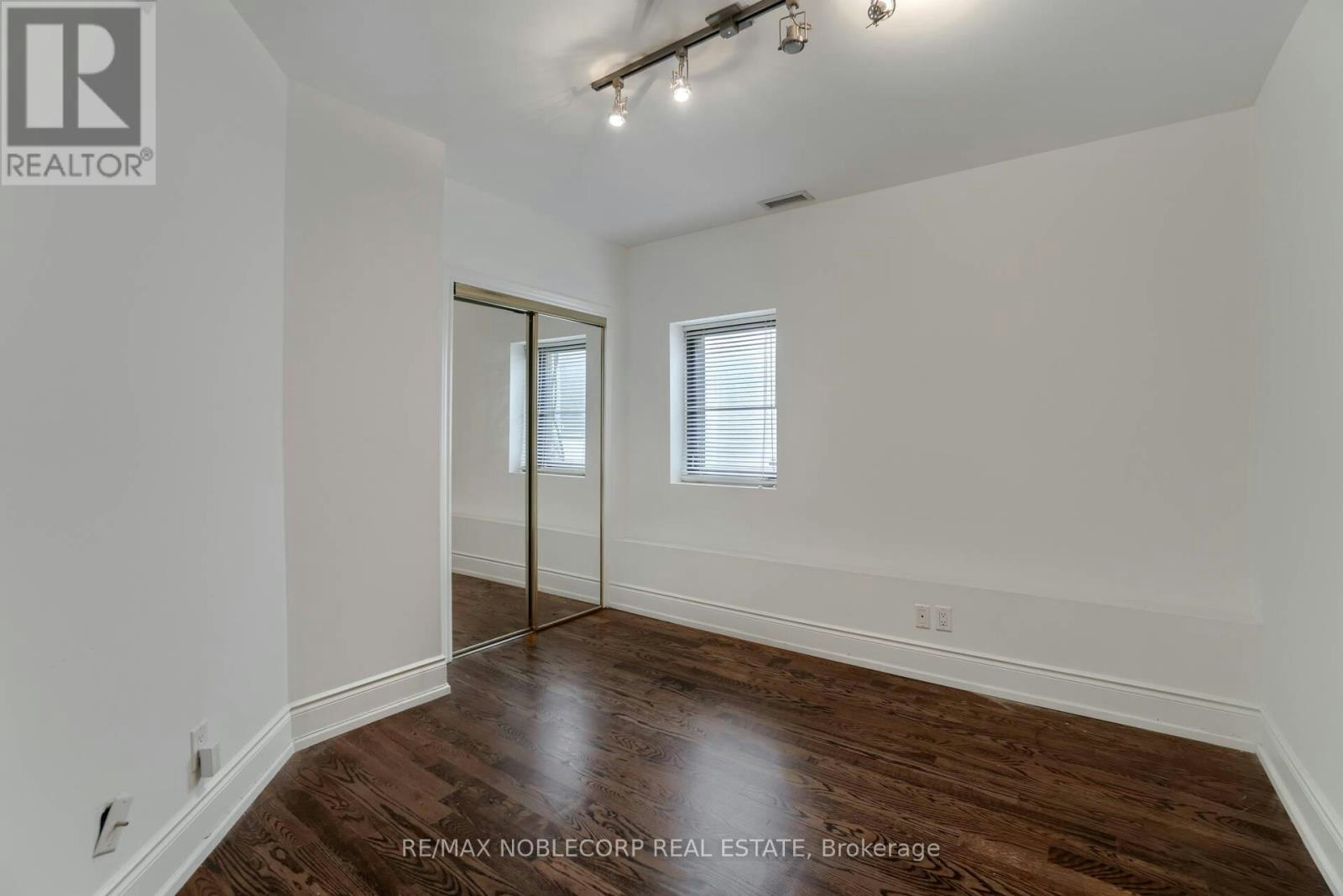 UPPER A-623 Mount Pleasant Road, Toronto, ON, M4S 2M9 - 16