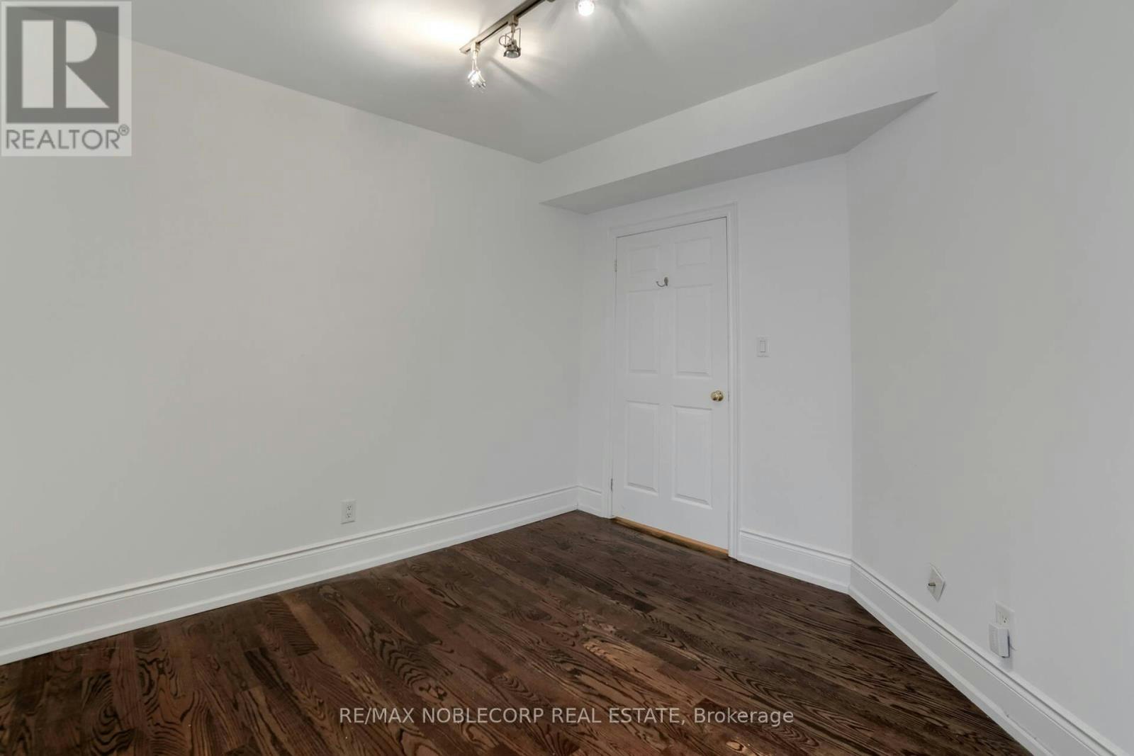 UPPER A-623 Mount Pleasant Road, Toronto, ON, M4S 2M9 - 15