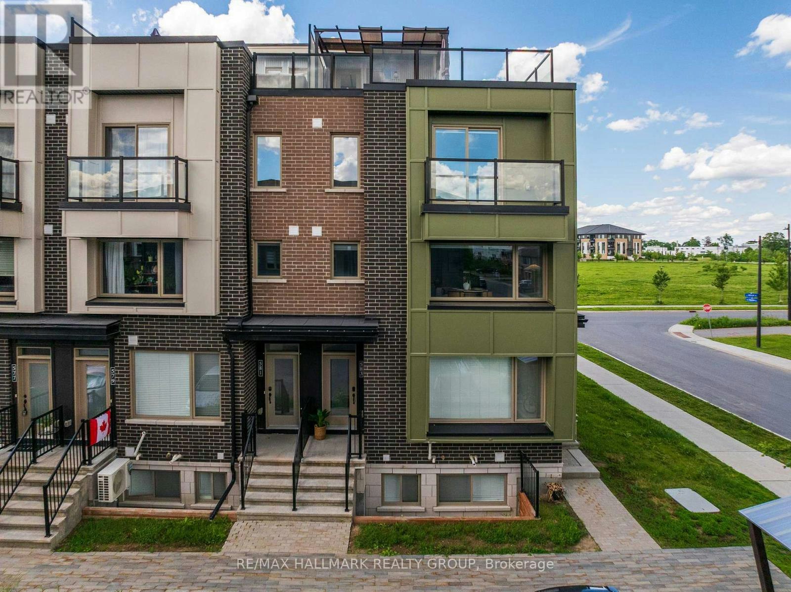 217-583 Takamose Private, Ottawa, ON, K1K 4Z4