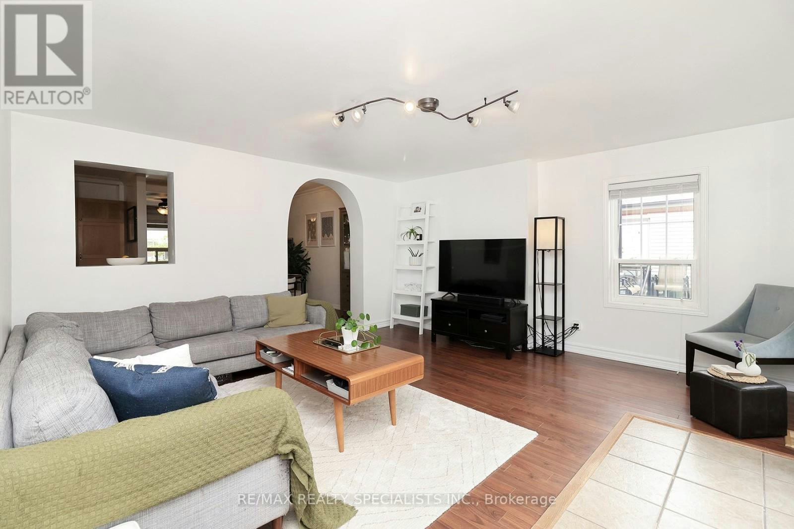 38 Mimico Avenue, Toronto, ON, M8V 1R1 - 7