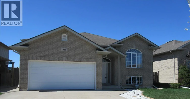 1609 Magnolia, Windsor, ON, N8P 1Z1