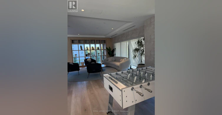 1121-86 Dundas Street, Mississauga, ON, L5A 1W4 - 2