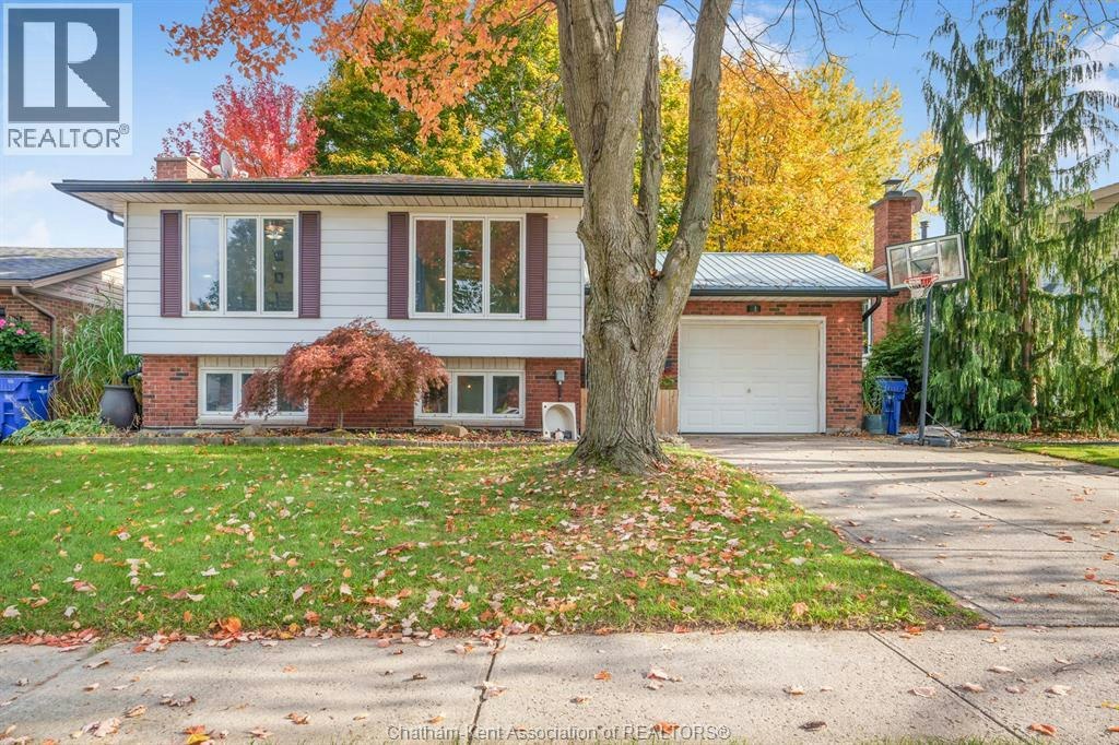11 Duff Crescent, Chatham-Kent, ON, N7L 4X8