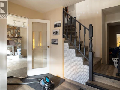 1205 41 Avenue - 5