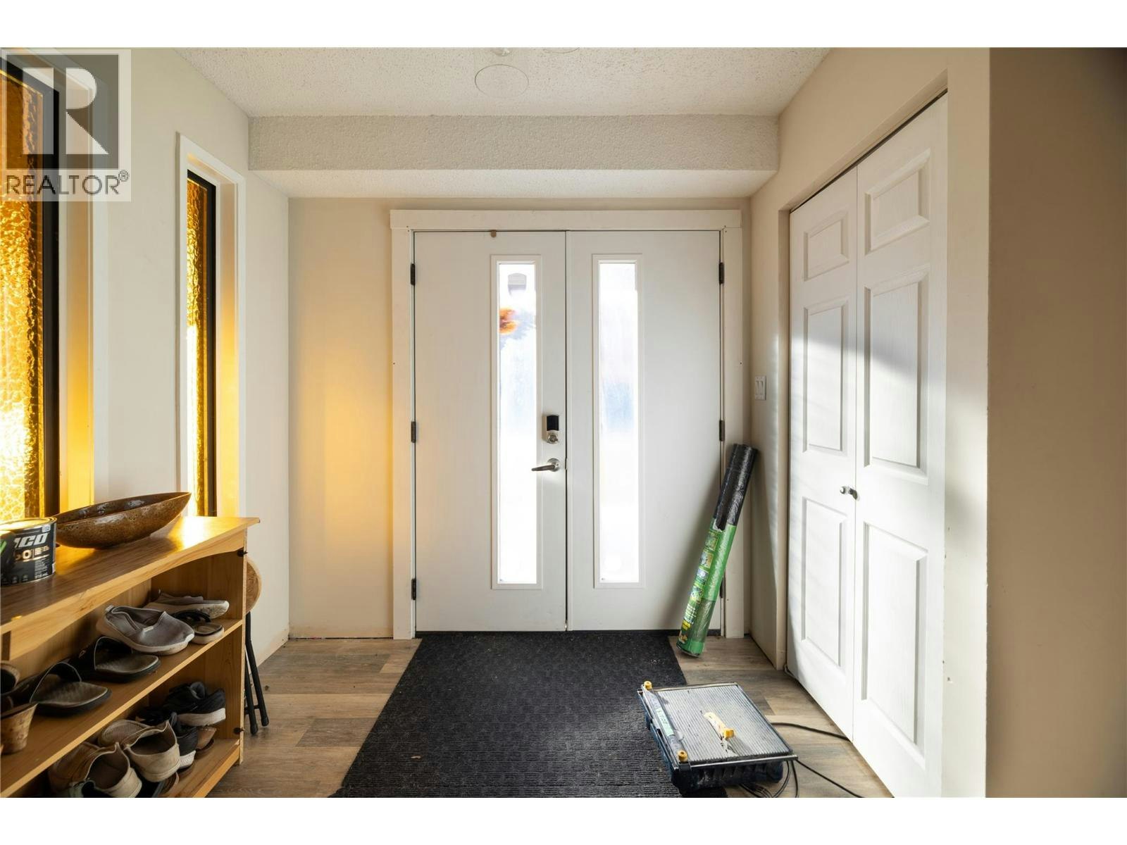 1205 41 Avenue - 4