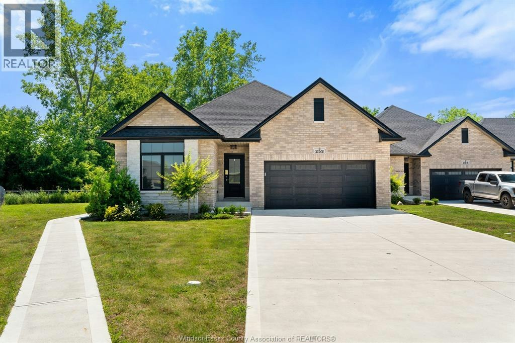 B (LOWER-261 Livingstone Crescent, Amherstburg, ON, N9V 0H1