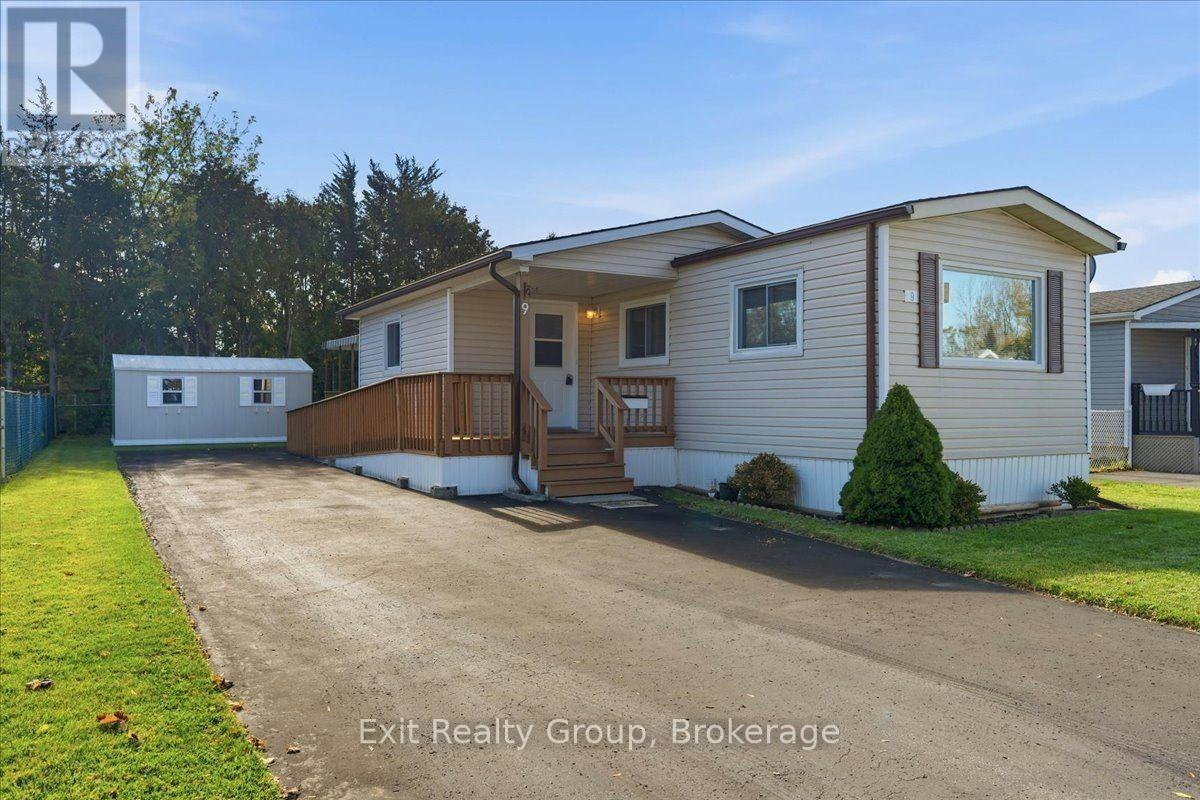 9 Finch Lane, Quinte West, ON, K8N 4Z3
