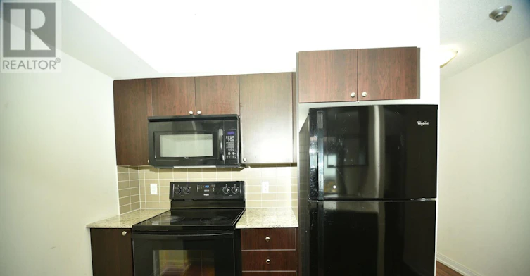 2511-181 Village Green Square W, Toronto, ON, M1S 0K6