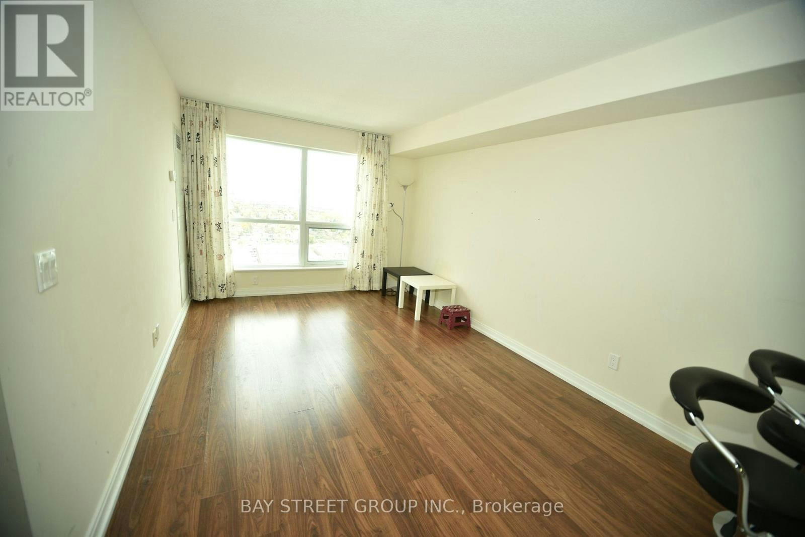 2511-181 Village Green Square W, Toronto, ON, M1S 0K6 - 4
