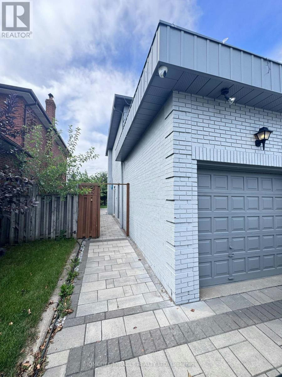 BSMT-8 Keeleview Court, Vaughan, ON, L4K 2A7 - 2