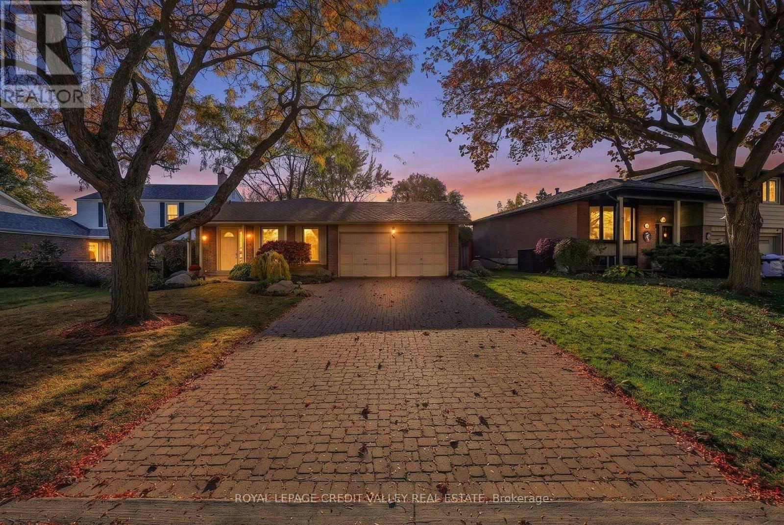 30 Parkview Place, Brampton, ON, L6W 2G3