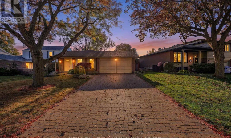 30 Parkview Place
