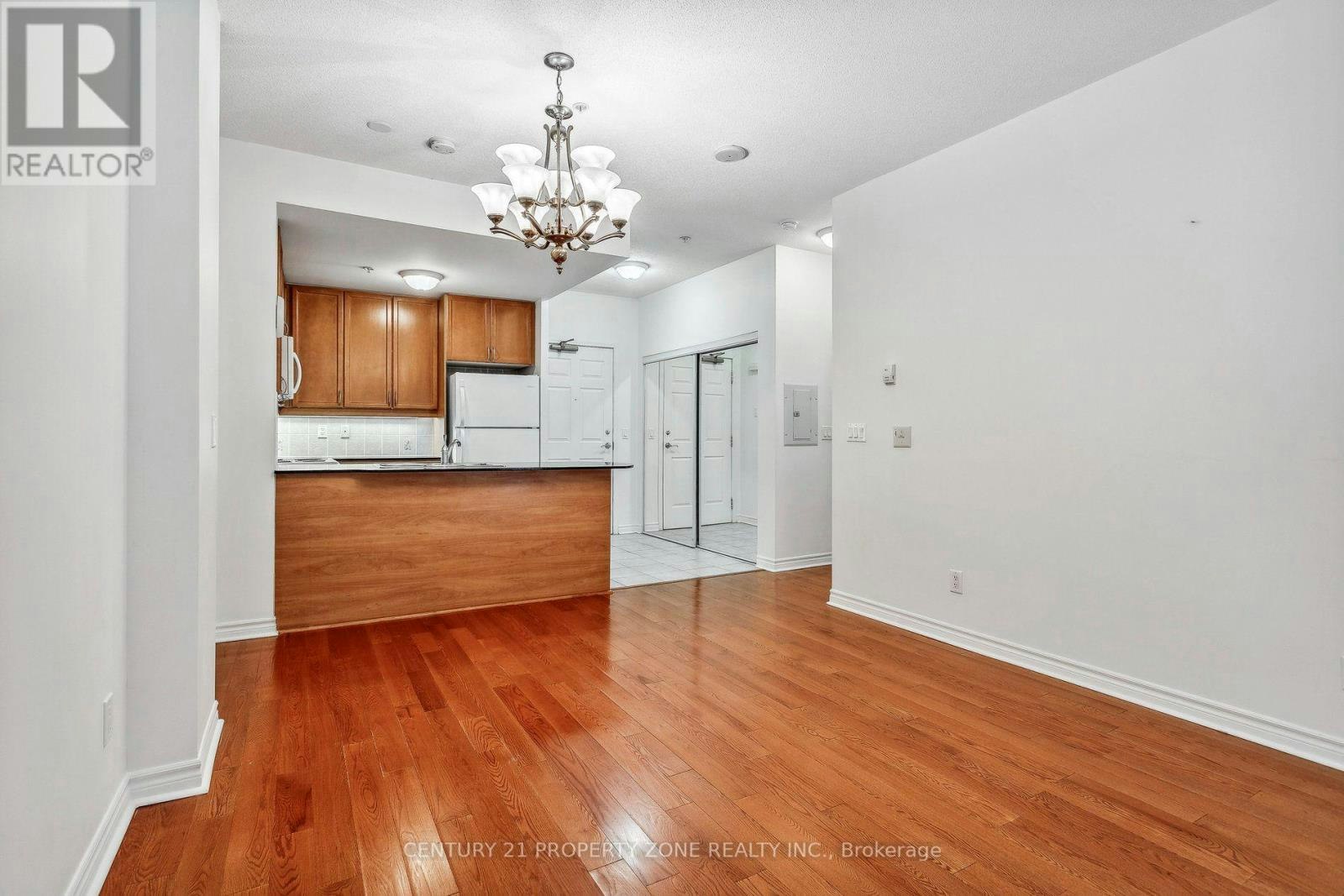 103-350 Princess Royal Drive, Mississauga, ON, L5B 4N1 - 8