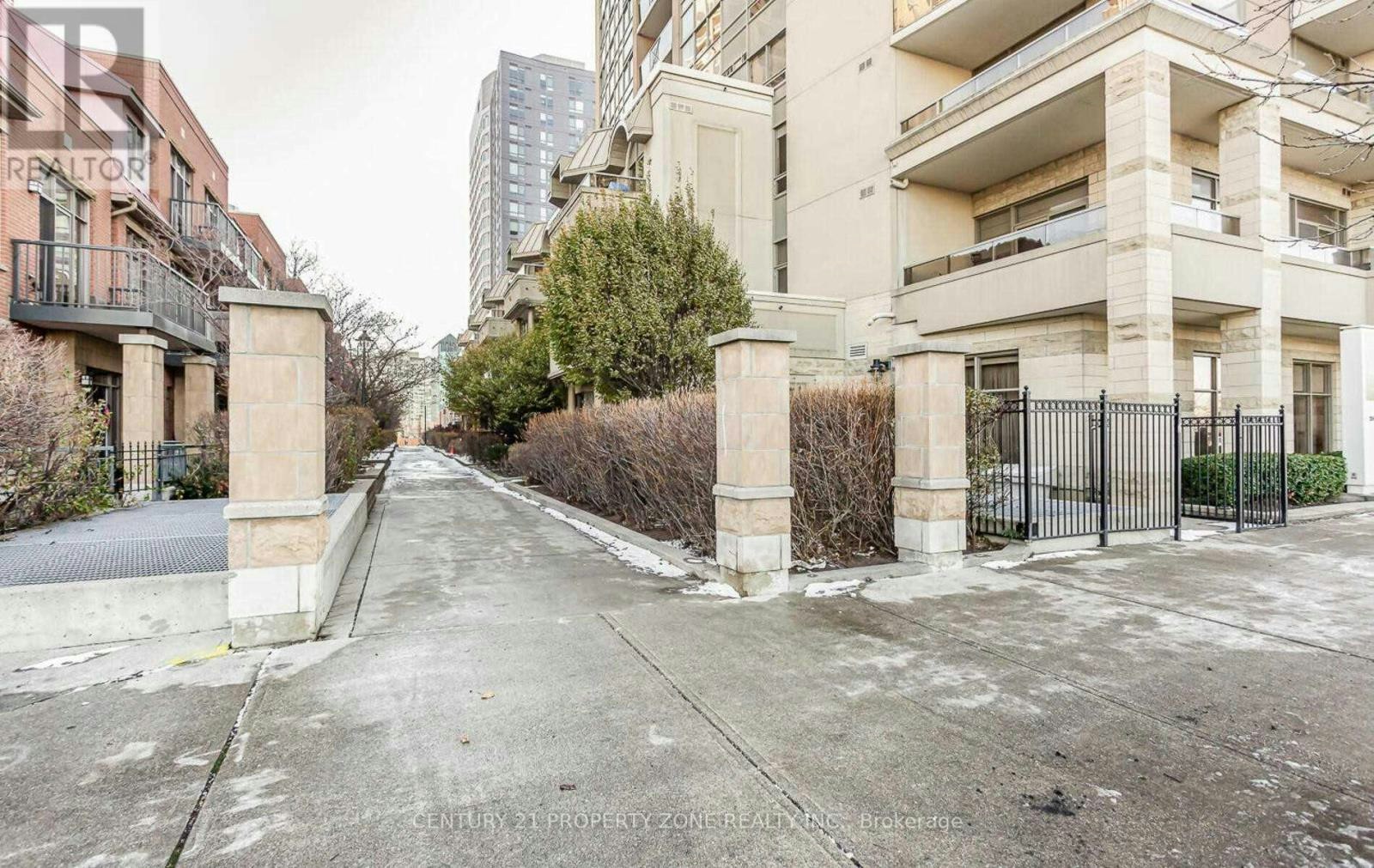 103-350 Princess Royal Drive, Mississauga, ON, L5B 4N1 - 19