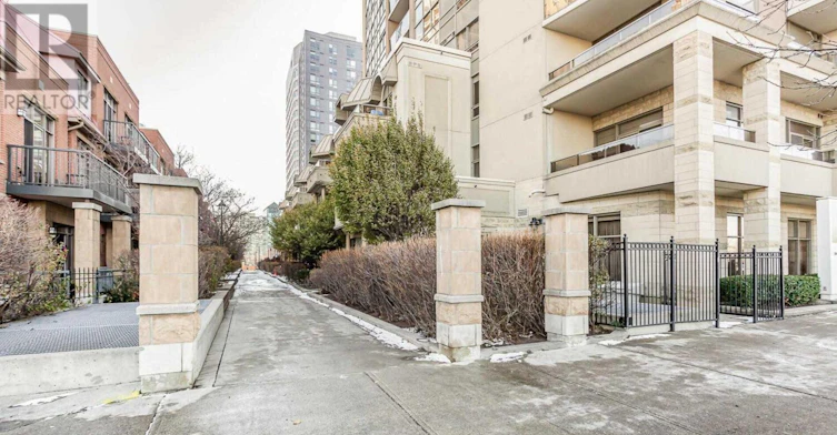103-350 Princess Royal Drive, Mississauga, ON, L5B 4N1 - 19