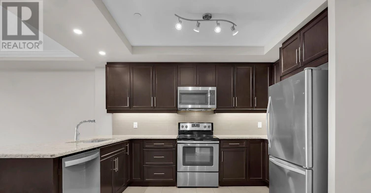 801-260 Villagewalk Boulevard, London, ON, N6G 0W6 - 6