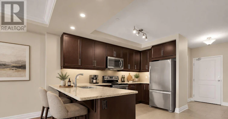 801-260 Villagewalk Boulevard, London, ON, N6G 0W6 - 2