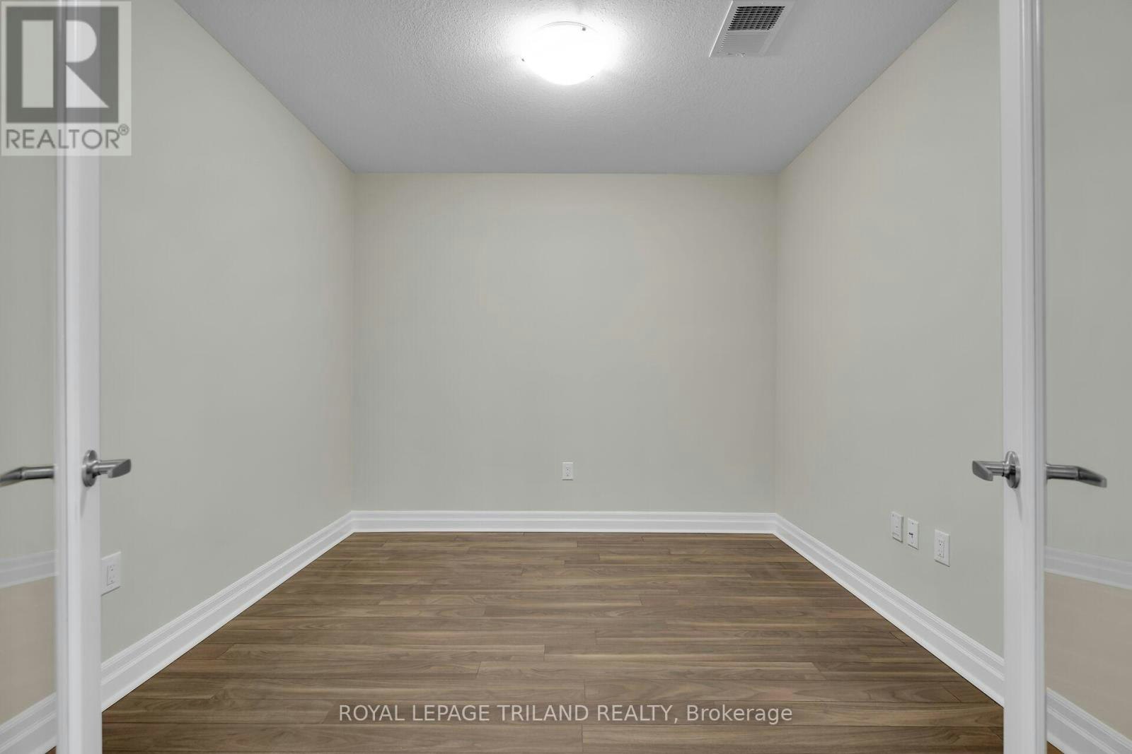 801-260 Villagewalk Boulevard, London, ON, N6G 0W6 - 20